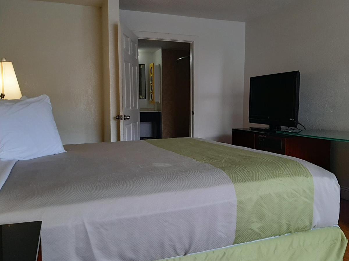 Econo Lodge Airport Near Billy Graham Parkway Charlotte Buitenkant foto