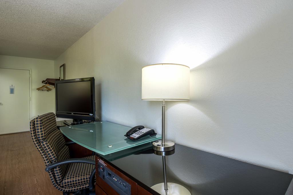 Econo Lodge Airport Near Billy Graham Parkway Charlotte Buitenkant foto